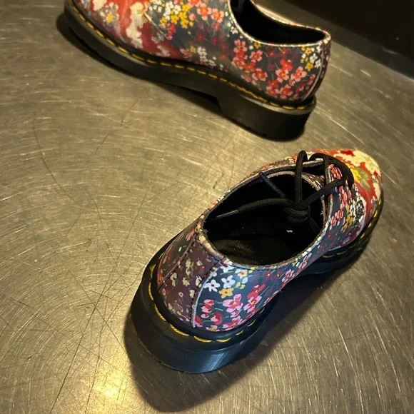 Doc Martens Floral Shoes Size 5 Women - Picture 3 of 12